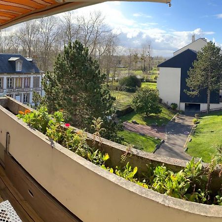 Residence Le Sporting Cabourg Exterior foto