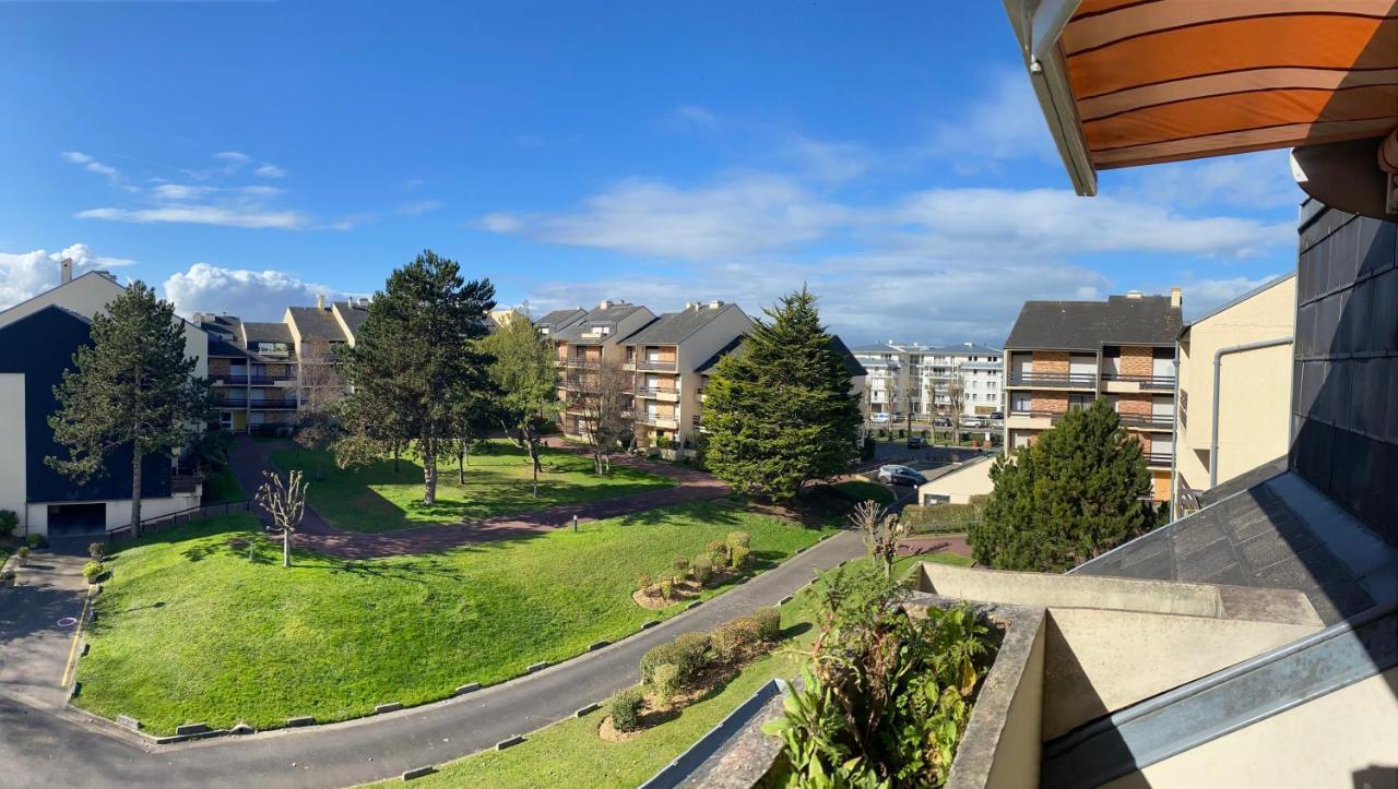 Residence Le Sporting Cabourg Exterior foto